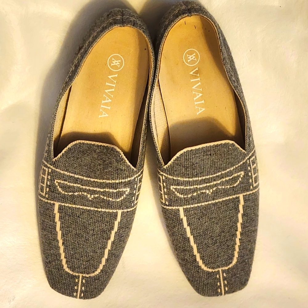 SOLD***Vivvaia Gray/Beige Cloth Loafers sz 11 Like New